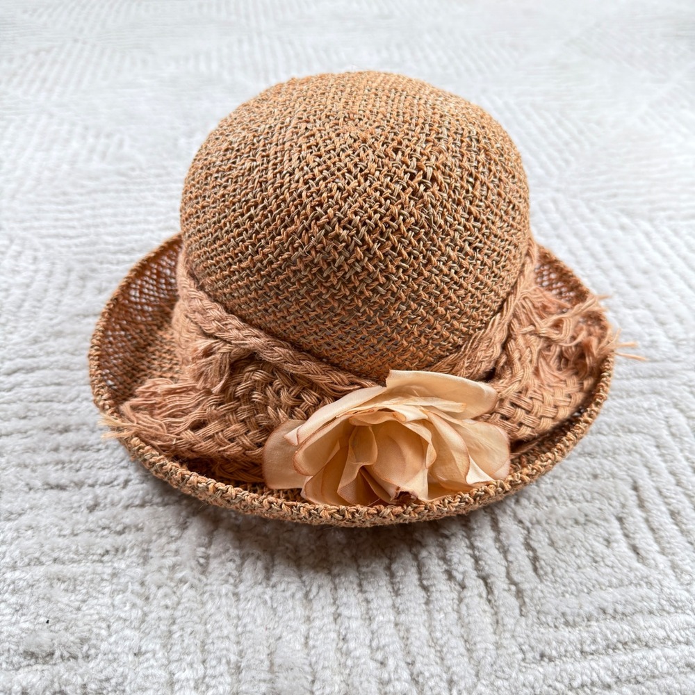 Hattitude Louise Green Straw Cloche Hat Women's Tan Floral Cottagecore Boho Tea
